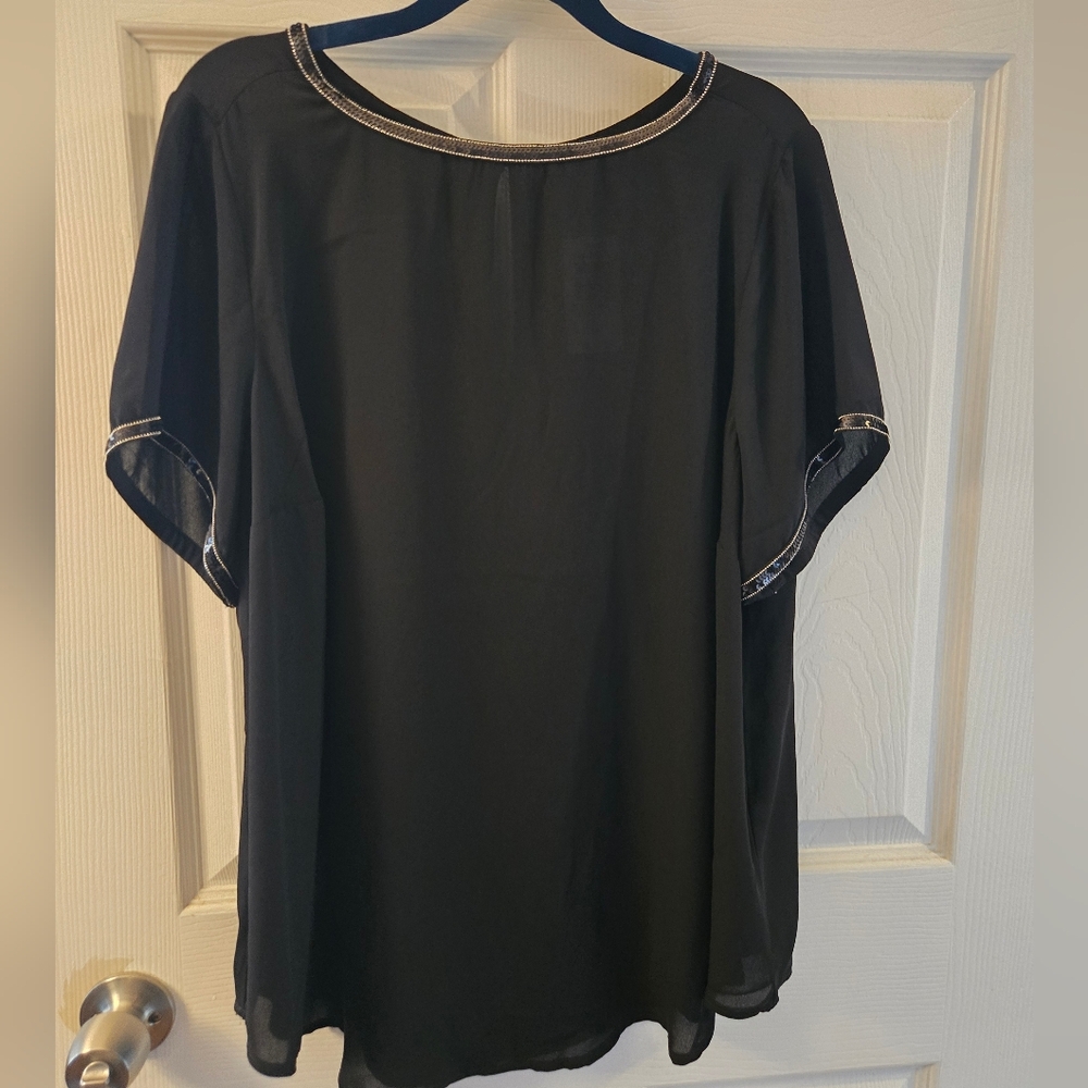SALE!! Torrid Women's Top